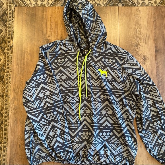 Victoria’s Secret PINK • Geometric Windbreaker Rain Jacket • Size M • EUC - Picture 1 of 5